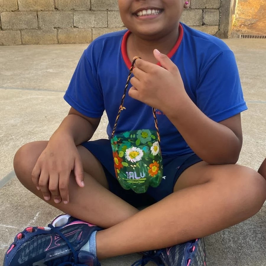 Reaproveitando os materiais - Santa Luzia Rede Passionista de Educa��o