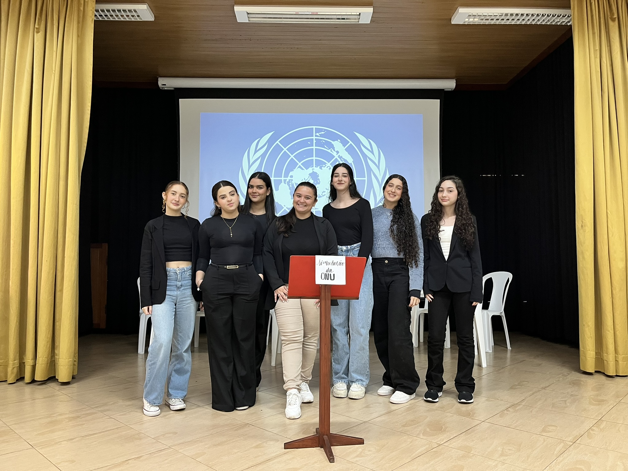 Simula��o ONU - 2� M�dio - Santa Gema Rede Passionista de Educa��o