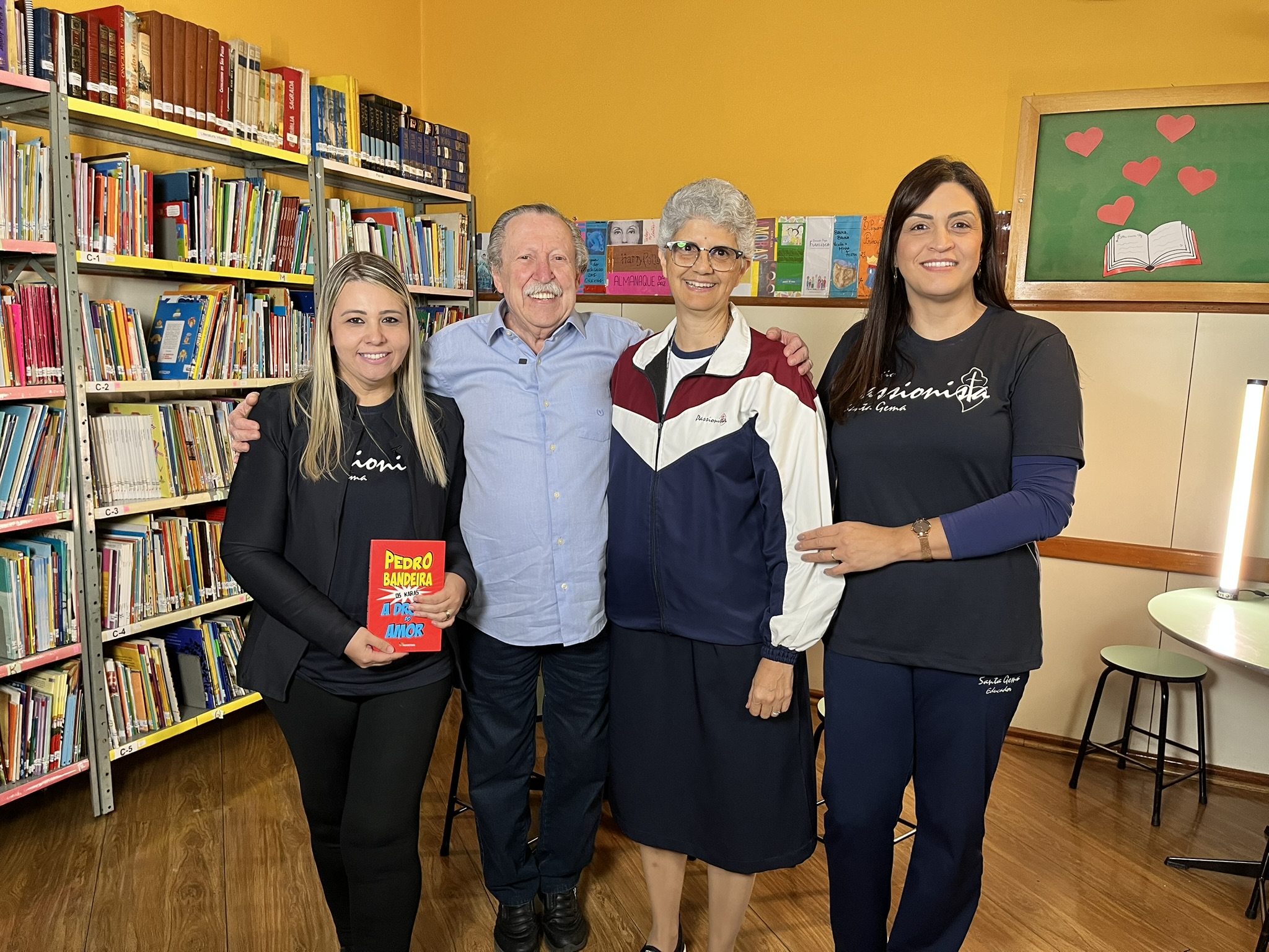 Homenagem - Pedro Bandeira - Santa Gema Rede Passionista de Educa��o