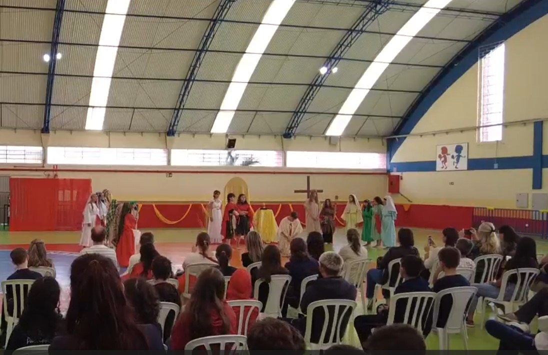 Apresenta��o de P�scoa - Nossa Senhora Menina Rede Passionista de Educa��o