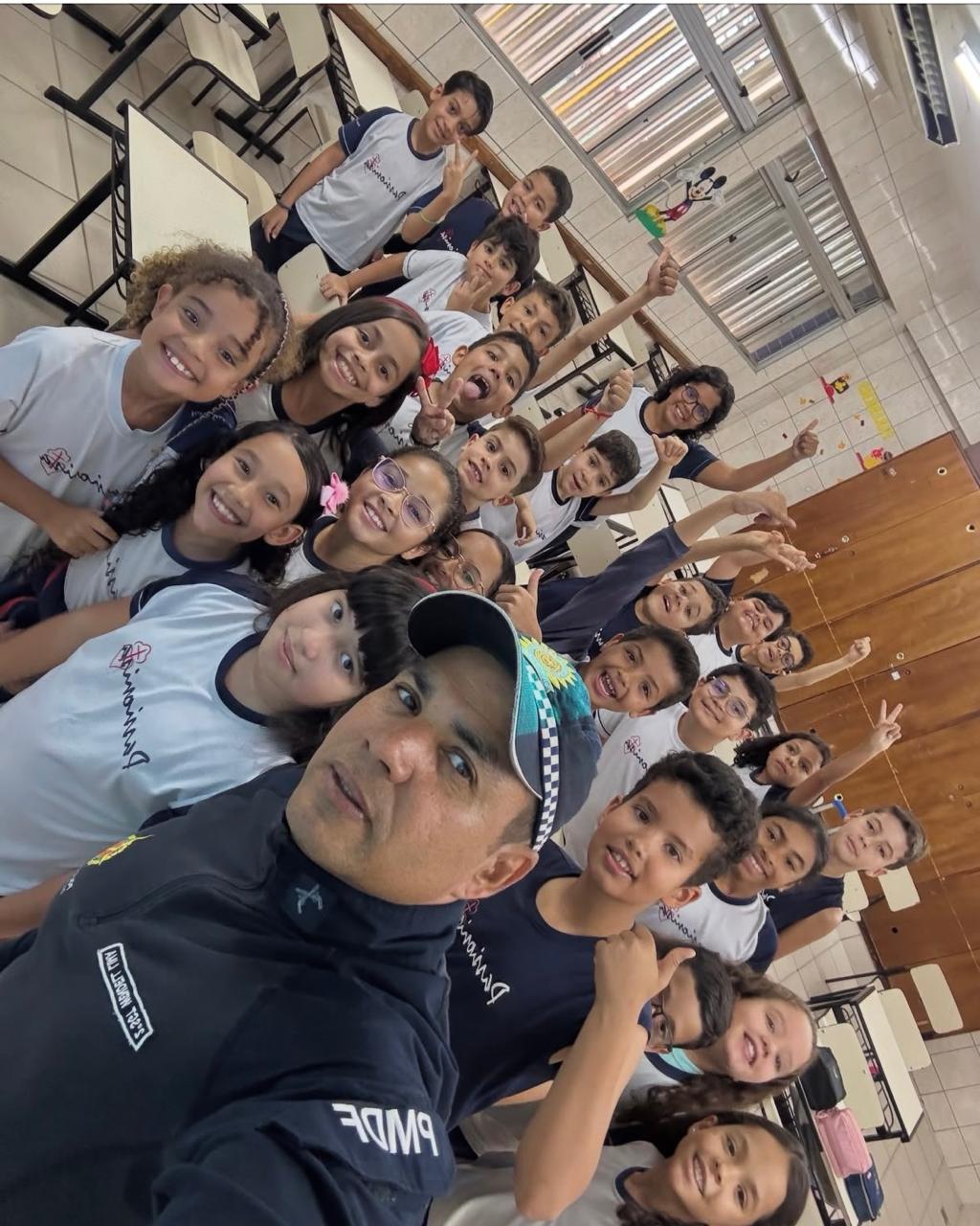 PROERD Kids - M�e da Santa Esperan�a Rede Passionista de Educa��o