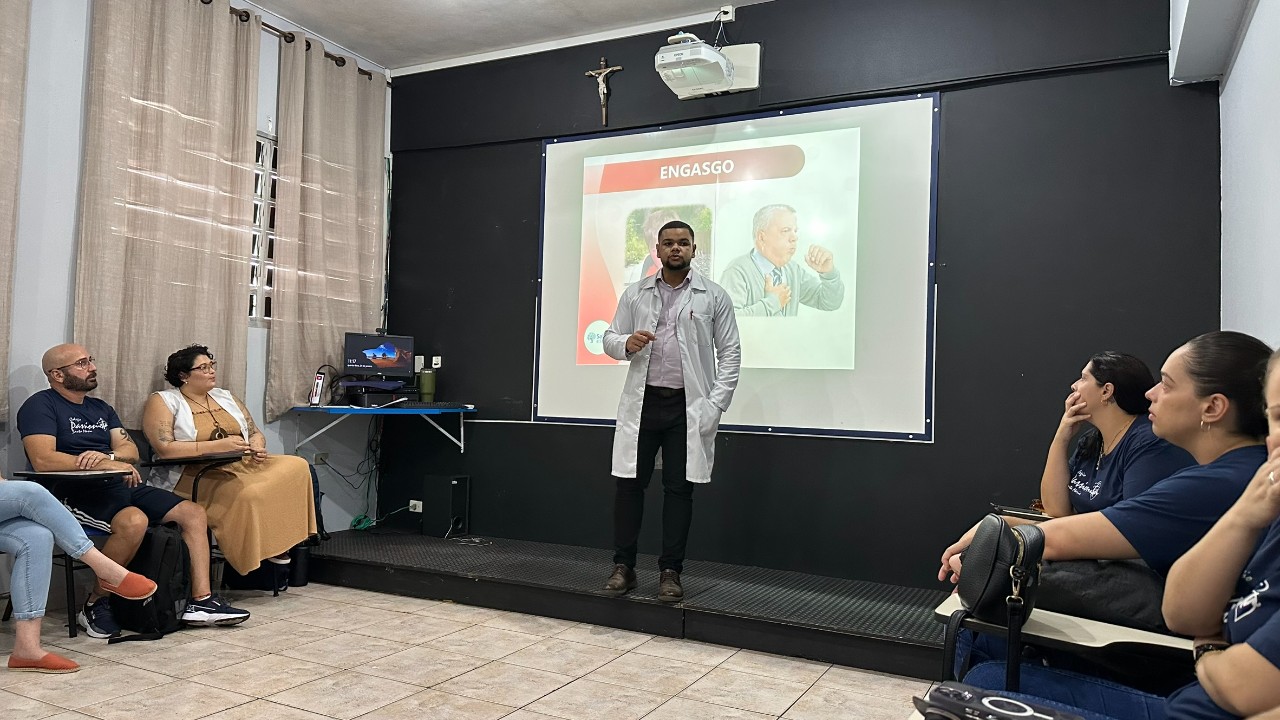 Palestra Primeiros Socorros - Santa Maria Rede Passionista de Educa��o