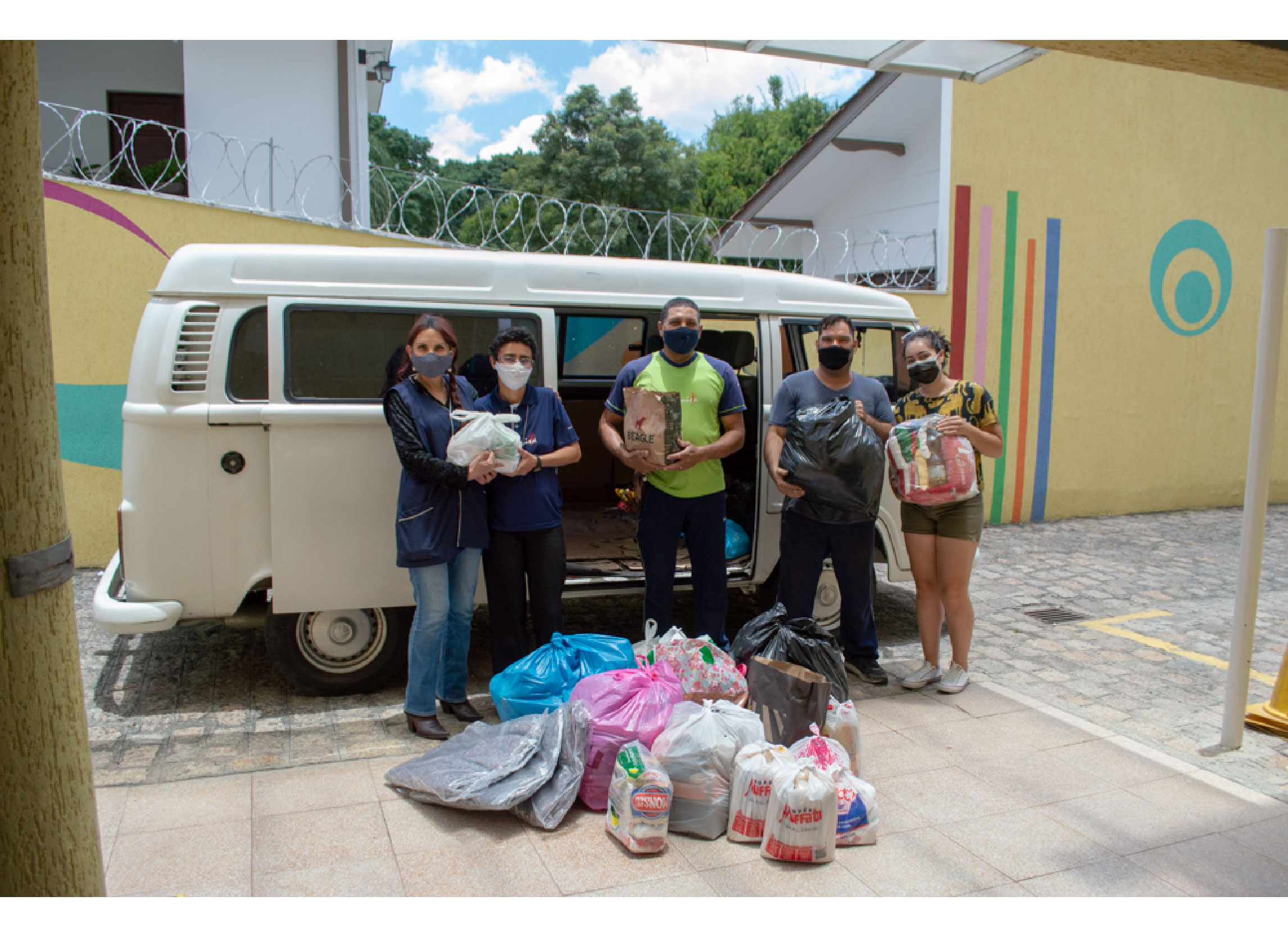Um Natal mais feliz! A��o solid�ria na Vila Torres - Nossa Senhora Menina Rede Passionista de Educa��o