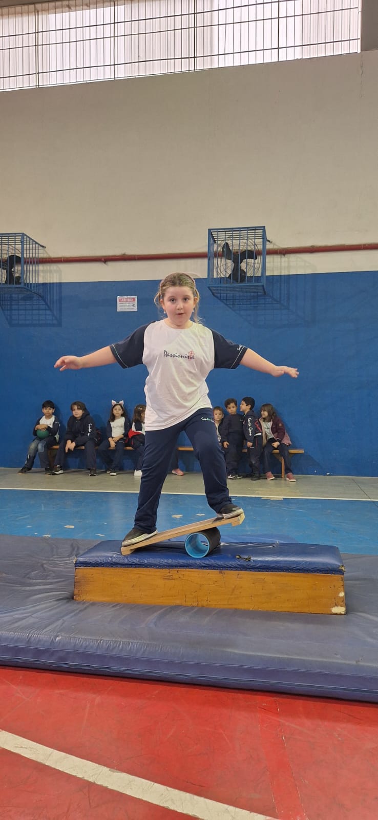 Contraturno - Aula de Circoterapia - Santa Gema Rede Passionista de Educa��o