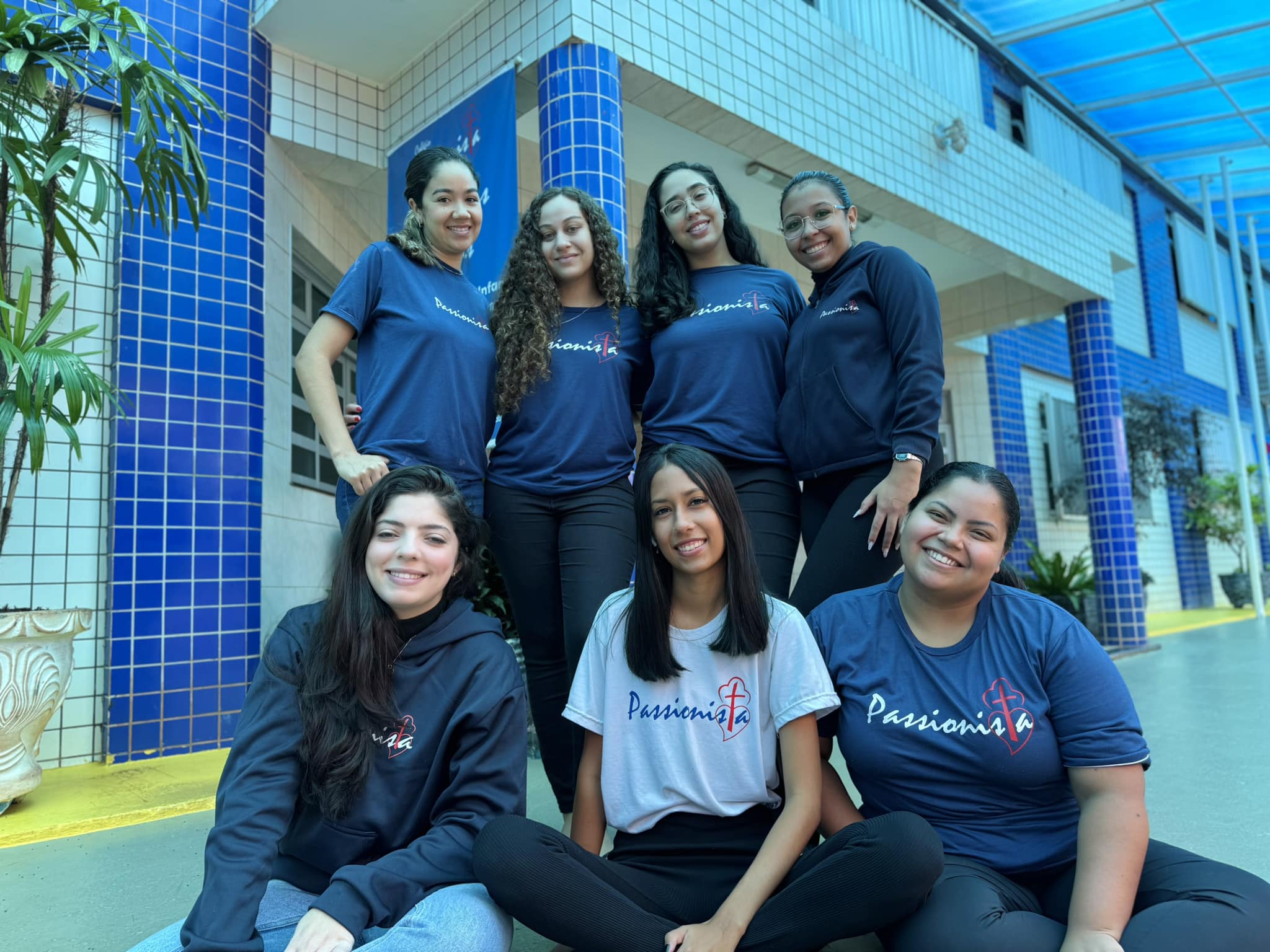 Prontas para dar as boas-vindas - M�e da Santa Esperan�a Rede Passionista de Educa��o