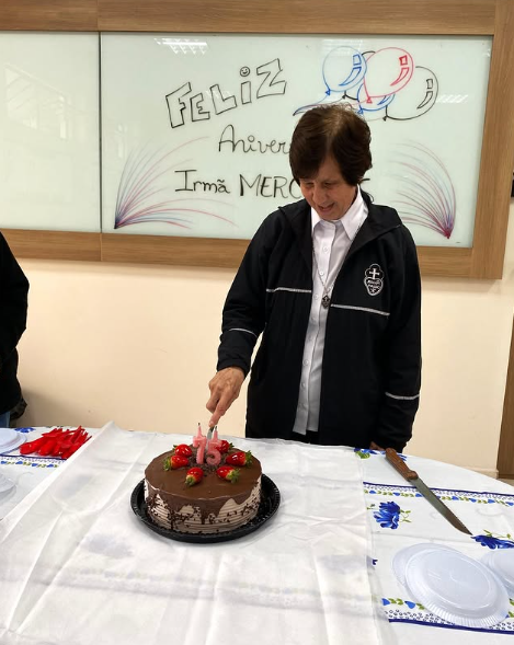 Feliz Anivers�rio para nossa querida diretora! - Nossa Senhora Menina Rede Passionista de Educa��o