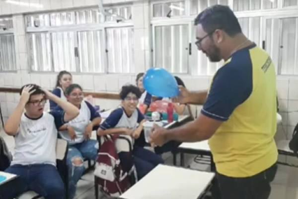 Montagem do eletrosc�pio de folhas - M�e da Santa Esperan�a Rede Passionista de Educa��o