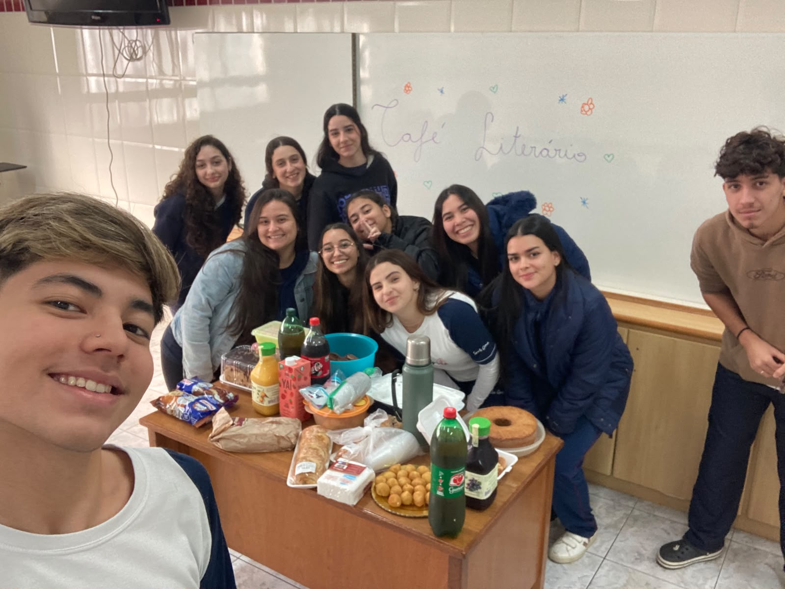 3� s�rie do EM - Caf� Liter�rio - Santa Gema Rede Passionista de Educa��o
