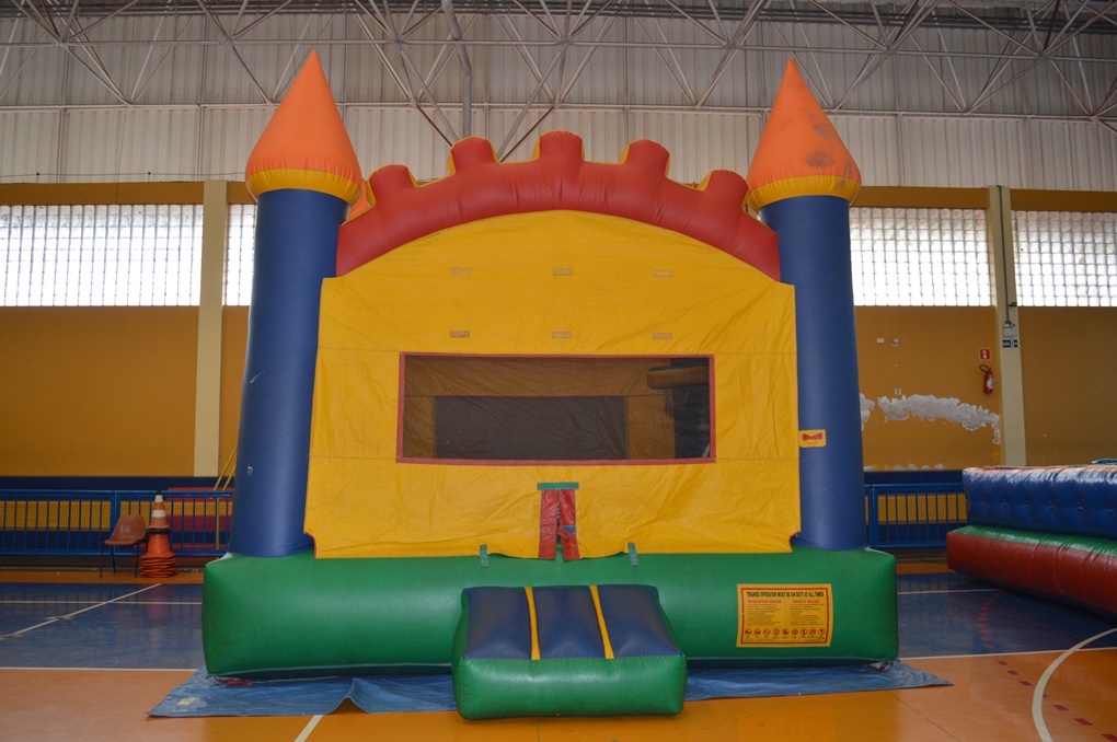 SEMANA DA CRIAN�A - BRINQUEDOS INFL�VEIS (manh�) - S�o Jos� Rede Passionista de Educa��o