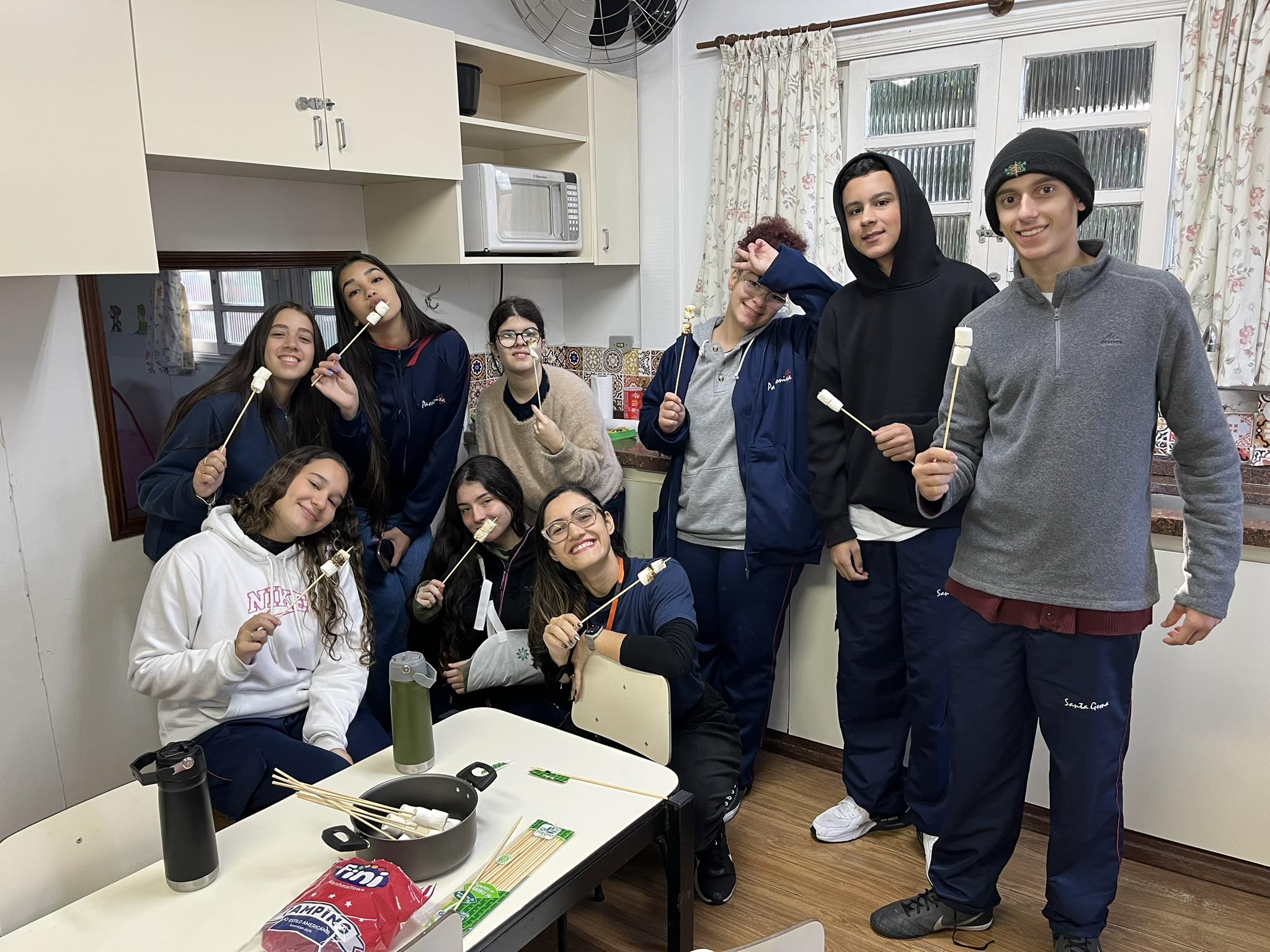 1� S�rie do Ensino M�dio - Bolo de C�lulas - Santa Gema Rede Passionista de Educa��o