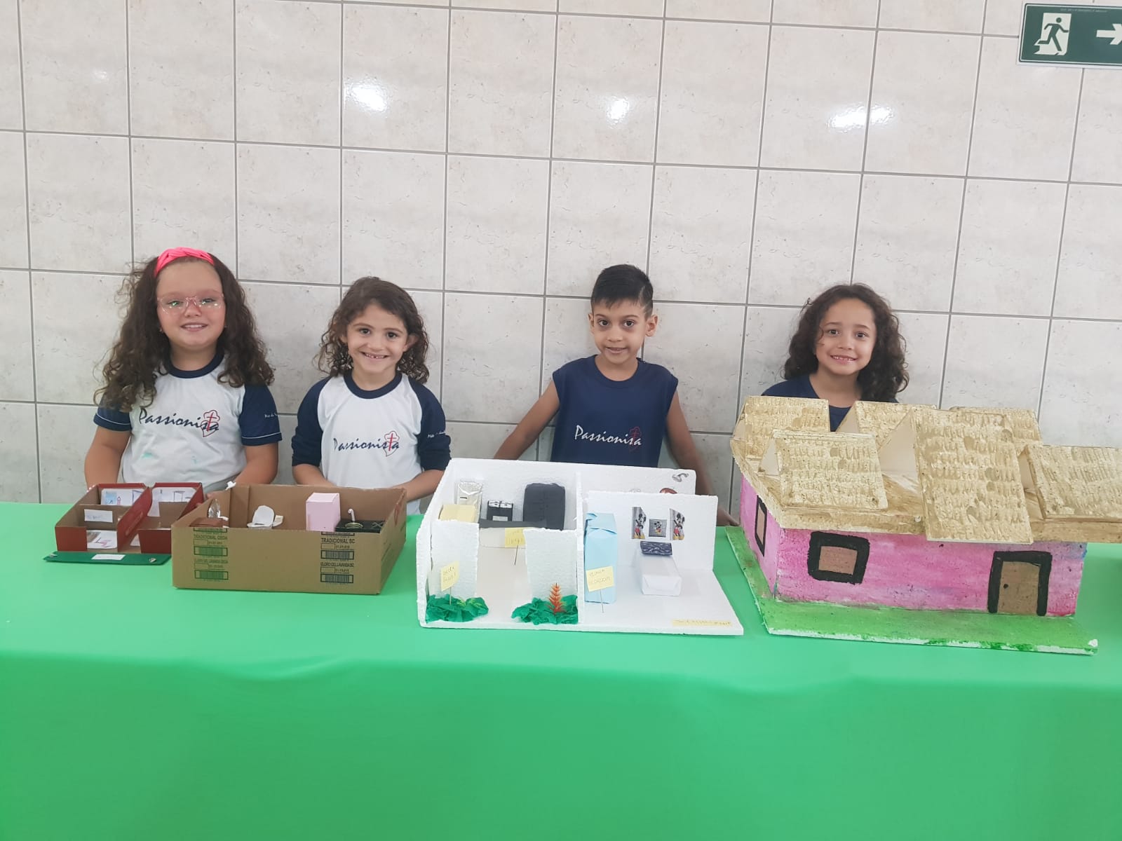 My House - M�e da Santa Esperan�a Rede Passionista de Educa��o