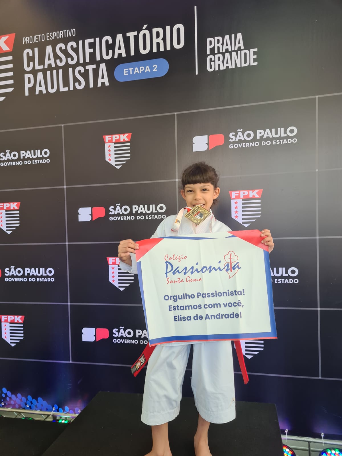 Medalha de Ouro para nossa aluna Elisa! - Santa Gema Rede Passionista de Educa��o