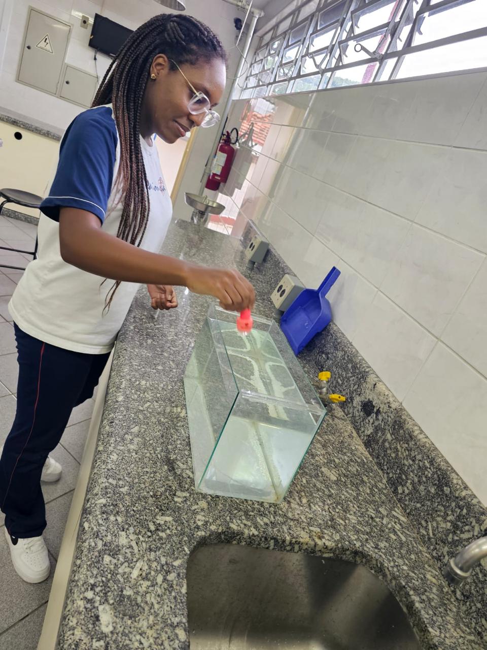 Afunda ou B�ia? - Santa Gema Rede Passionista de Educa��o