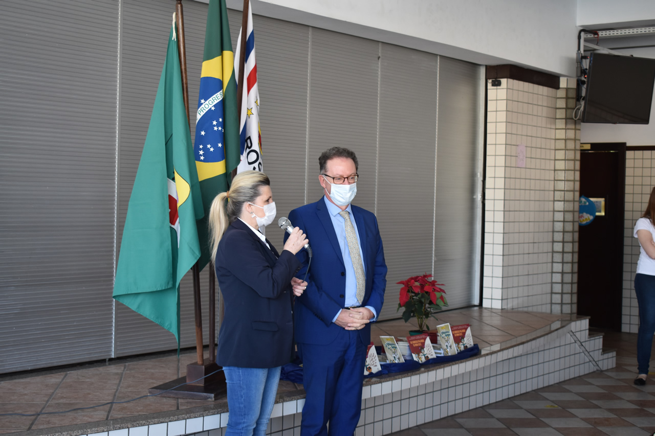 Visita do Consul Italiano - Ros�rio Rede Passionista de Educa��o