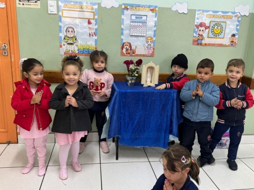 Pr� I, Pr� II A, 1� e 2� Ano B - Maio: M�s de Maria - S�o Jos� Rede Passionista de Educa��o