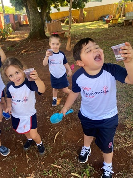 Maternal III - Plantando Feij�o - S�o Jos� Rede Passionista de Educa��o