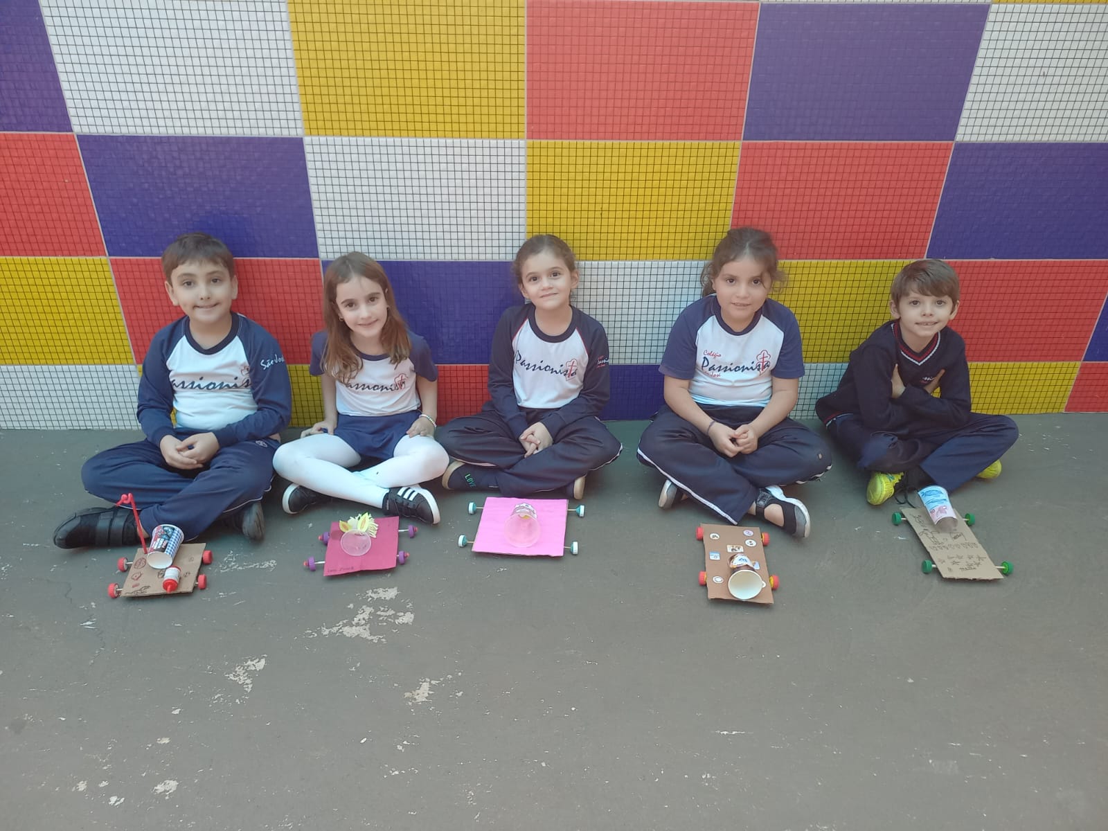 1� Ano A e B - Carro E�lico - S�o Jos� Rede Passionista de Educa��o